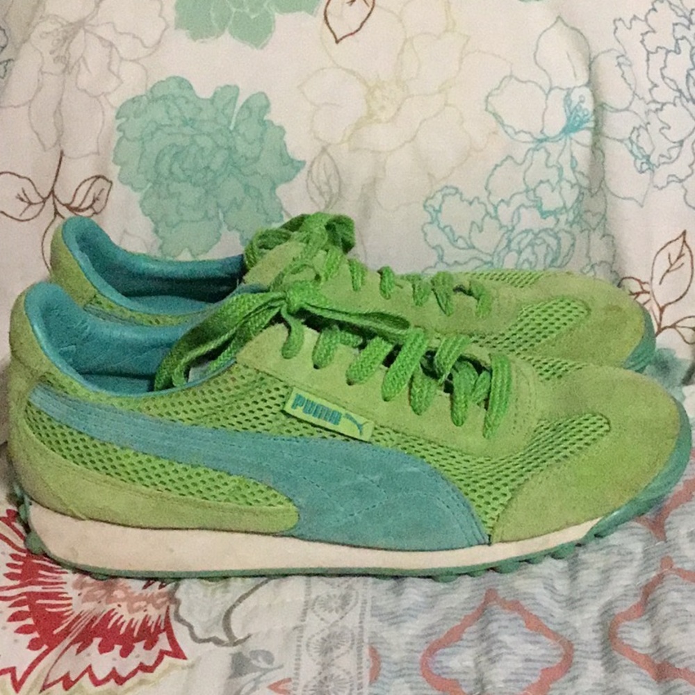 Vintage PUMAS